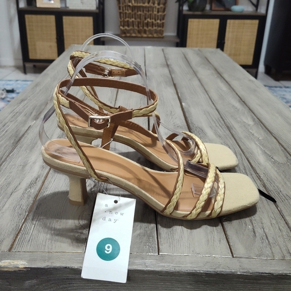 NWT A New Day Irena Sandal Heel in Tan Size 9 - Picture 8 of 12
